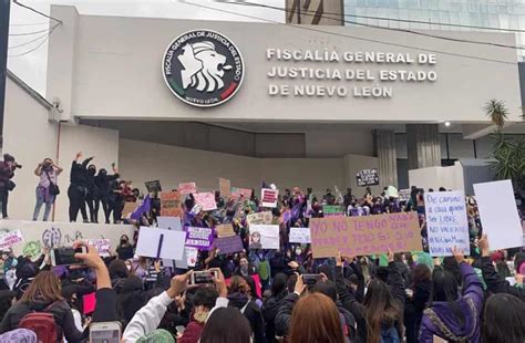 Marchan Contra Los Feminicidios Y La Violencia De G Nero En Nuevo Le N