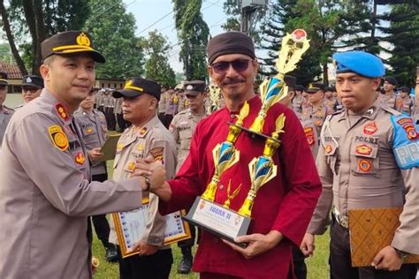 desa cikupa desa padamenak  desa ciomas menjadi juara lomba