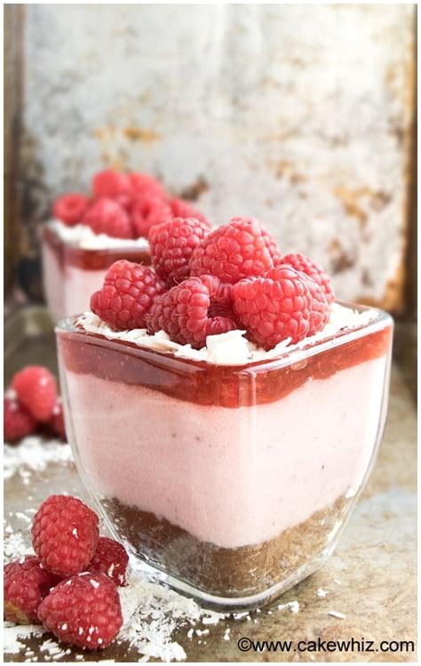 Raspberry Mousse - CakeWhiz