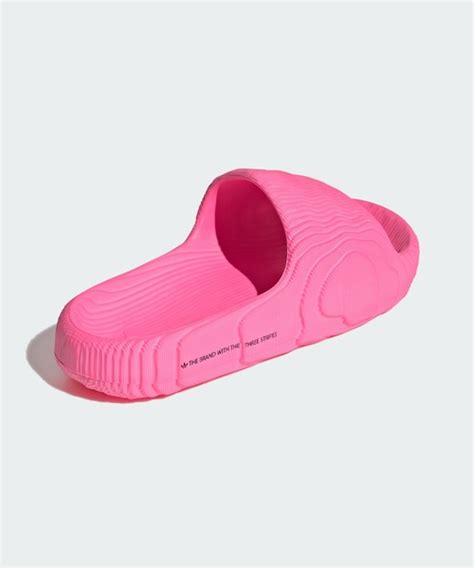 Adidas（アディダス）の「アディレッタ 22 サンダル Adilette 22 Slides アディダスオリジナルス Adidas