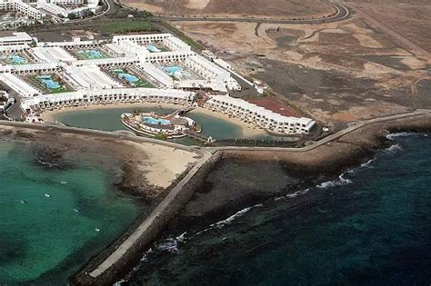 Playa Los Charcos Artificial Teguise Las Palmas