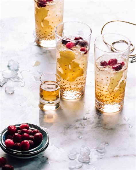 A Sparkling Bourbon & Ginger Cocktail Recipe - Foodess