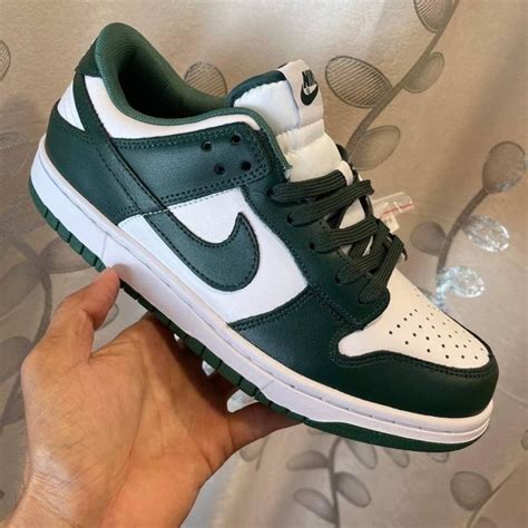 Nike Dunk Low Team Green พร้อมกล่องเชือก สินค้ามีจำนวนจำกัด