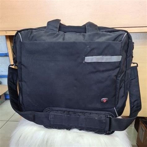 Tas Bodypack Debbie Original Fesyen Pria Tas Dompet Tas Selempang