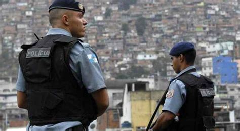 Troca De Tiros Deixa Cinco Mortos Em Comunidade Da Zona Norte Do Rio