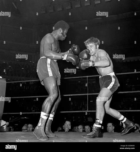 Boxing Middleweight Mark Rowe V Tom Bethea Royal Albert Hall