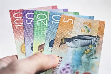 New Zealand Dollar Tipped To Outperform On RBNZ S Abundance Of Caution