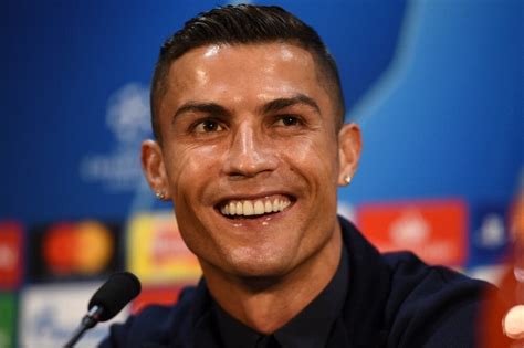 La Hinchada No Se Cambia Por Nada Cristiano Ronaldo Mejor Jugador Del