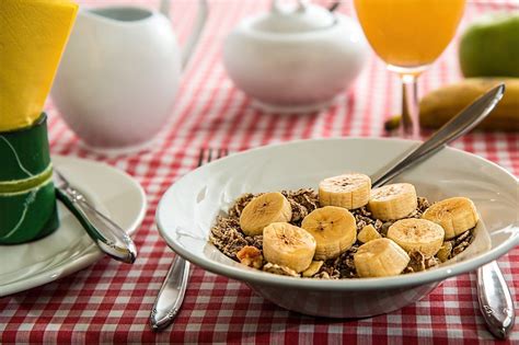 Is Cereal A Healthy Breakfast Food? - LifeYourWay