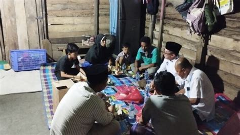 Saat Bakri Siddiq Sahur Bersama Warga Duafa Di Alue Naga Oketrend Id