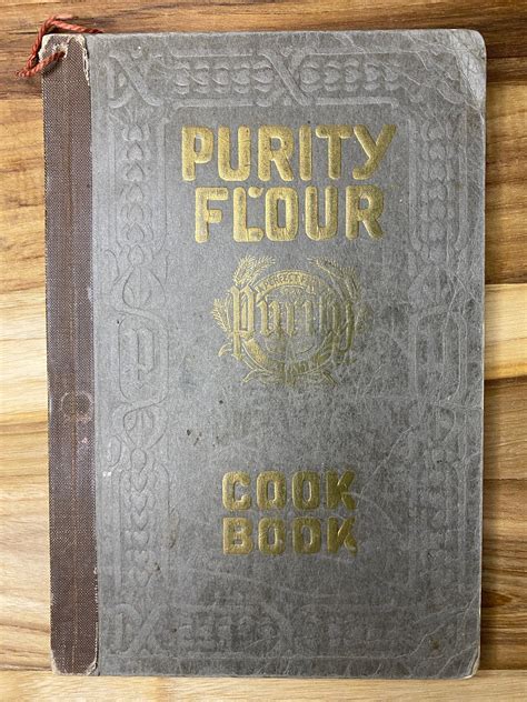 The New Purity Flour Cook Book Western Canada Flour Mills Co Breads