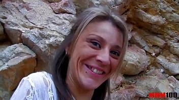 MILF maigre espagnol baisée dur dans le cul à la plage XVIDEOS