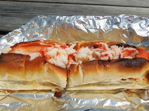 7 Best Connecticut Lobster Rolls In 2020 Lobster Roll Food Rolls