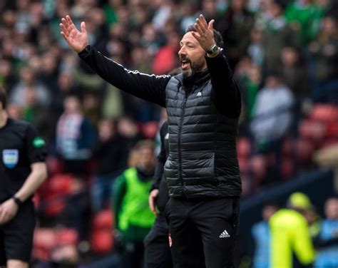 Derek Mcinnes Accuses Celtic Fans Of Sectarian Abuse But Shouldnt