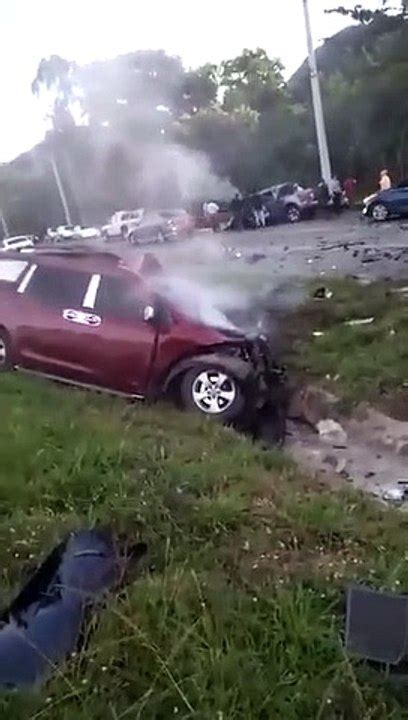 Accidente de tránsito en Autopista Duarte Vídeo Dailymotion