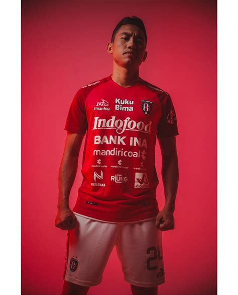 Bali United Home Kit