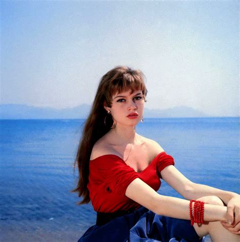 Brigitte Bardot au Festival de Cannes en 1953. by gastonlagafe on ...