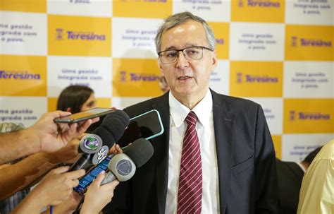 Prefeito Dr Pessoa anuncia mudanças no secretariado veja como fica