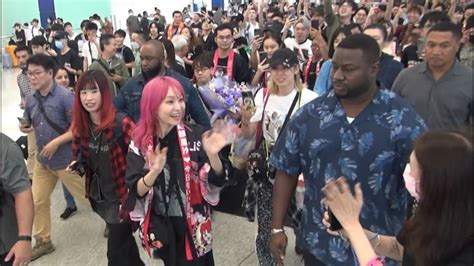 Lisa Oribe Risa Hong Kong Airport Arrival