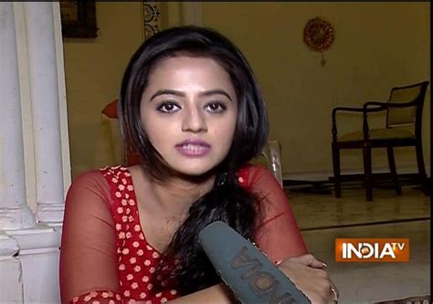 Swaragini Jodein Rishton Ke Sur Swara Doesnt Know Who Put Fire Youtube