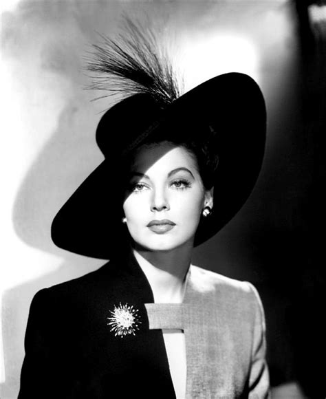 We Had Faces Then — Stunning Ava Gardner C 1945 Ava Gardner Porträt