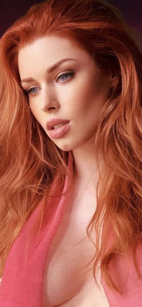 Pin By Ronnie Wilson On Redheads Photos Beautiful Red Hair Red Haired Beauty Red Hair Blue Eyes