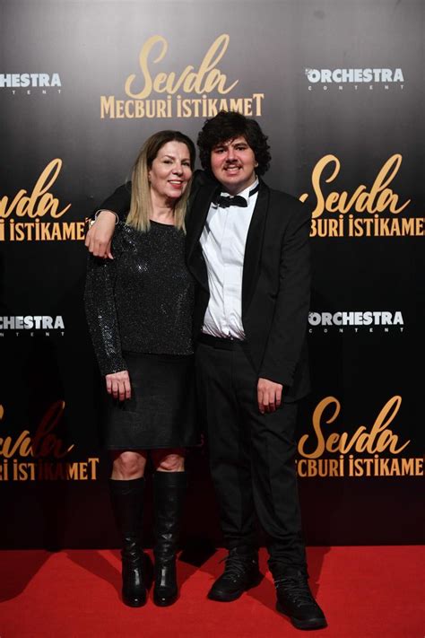 Sevda Mecburi Stikamet Gala Daveti