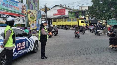 Terjunkan Srikandi Giri Satlantas Polres Gresik Bertekad Jamin Berlalu