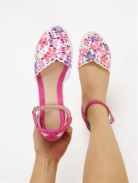 Women Hollow Out Floral Pattern Espadrille Detail Ankle Strap Wedge