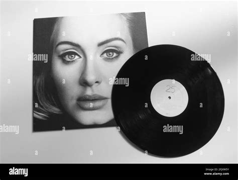 Adele 25 Album Hi Res Stock Photography And Images Alamy