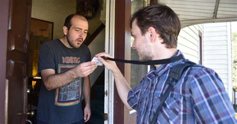 Sex Offender Going Door To Door Telling Neighbors Hes Running For Congress