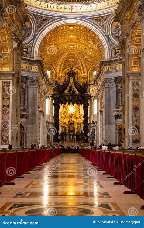 The Interior of St. Peter`s Basilica in Vatican City Editorial Photography - Image of altar ...