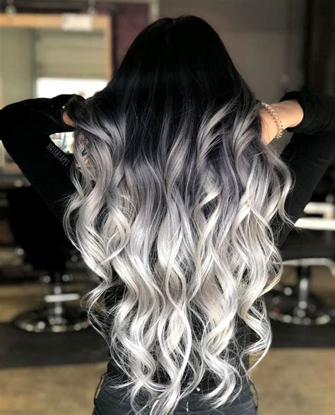 Gorgeous Black To Silver Ombre Balayagebrunette Haar Gekleurd Haar