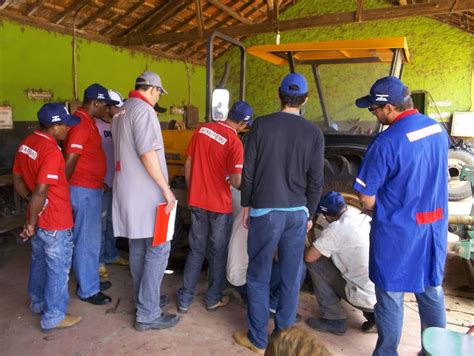 98 O Sindicato dos Trabalhadores Rurais promove capacitação dos