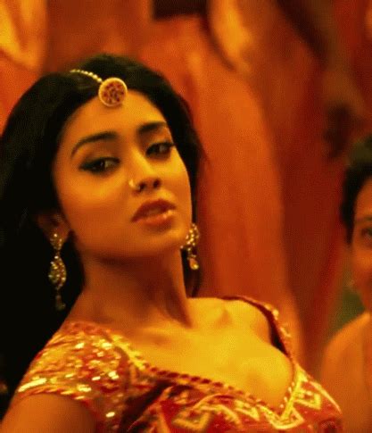 Shriya Saran Hot Moments In Gifs