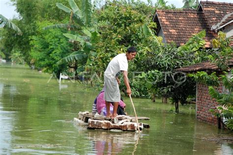 Banjir Kudus Meluas Antara Foto