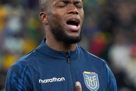 Enner Valencia Membuat Permintaan Maaf Sambil Menangis Atas Kegagalan