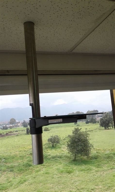 Instalacion De Soporte Con Repisa En El Techo Bases Y Soportes Ltda