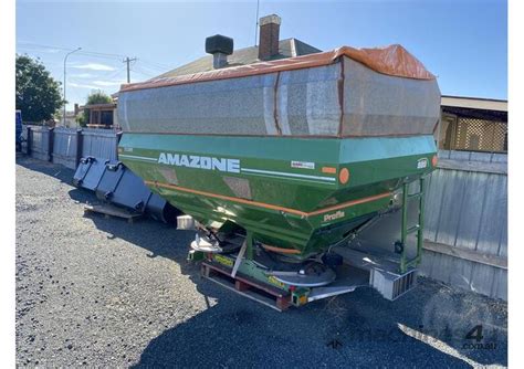 Used Amazone Amazone Za M Ultra Profis 4200 3PL Spreader In Listed