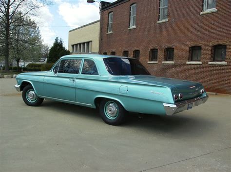 1962 Chevrolet Biscayne 2-door sedan 409 03 – xFrameChevy.com