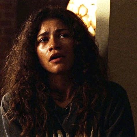Zendaya As Rue Bennett Euphoria S02e05 Stand Still Like The