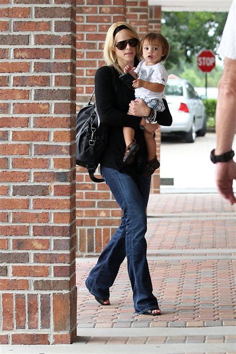 Elin Nordegren, Charlie, Hipster, Entertaining, Jeans, Style, Fashion ...