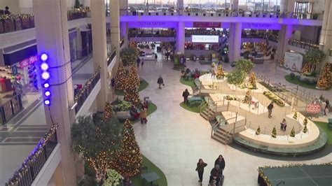 Small businesses open at Tower City Center in downtown Cleveland | wkyc.com