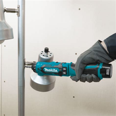 Makita DF012DSE 7 2V 1 5Ah Cordless Driver Drill Kit