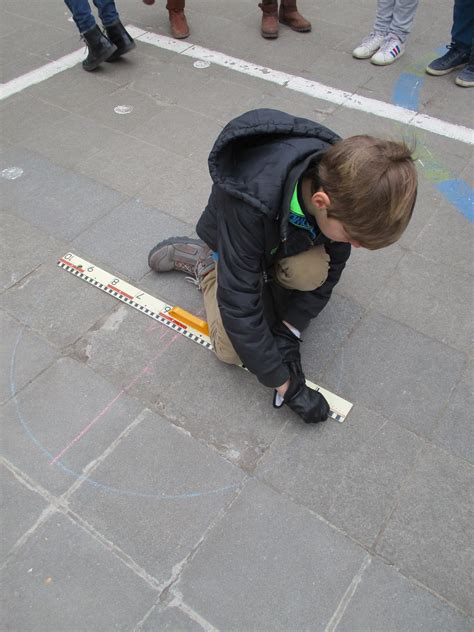 BUITENSCHOOL DE BERGOP Tiegem 5de Leerjaar Cirkels Leren Tekenen Met