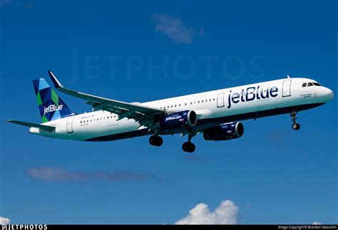 N946JL Airbus A321 231 JetBlue Airways Brandon Giacomin JetPhotos