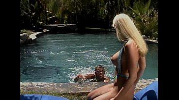 Metro Blow Job Sex Escena Extracto XVIDEOS