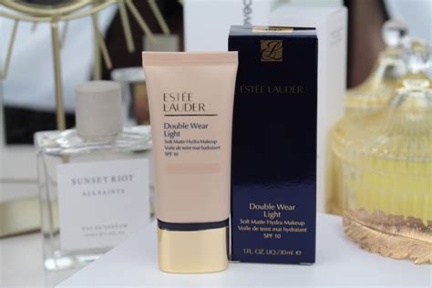 Estee Lauder Double Wear Light Soft Matte Hydra Makeup Spf10 “1n2 Ecru