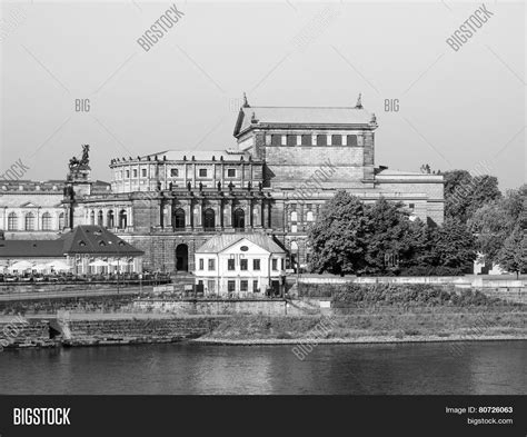 Dresden Semperoper Image & Photo (Free Trial) | Bigstock