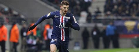 Meunier Y Otro El Borussia Dortmund Cierra Su Segundo Fichaje